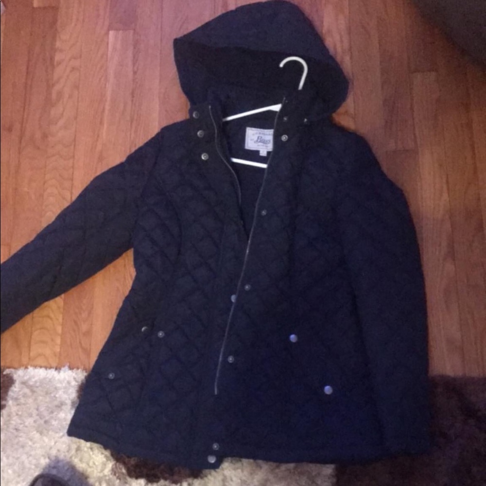 🧥🧥Navy Bass quilted jacket